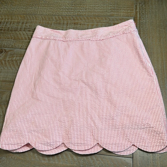 Vineyard Vines Scalloped Edge Seersucker Skirt - pink - Picture 1 of 10